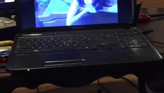 Komşular karısını aldatıyor, başladığım işi bitiriyor