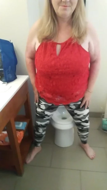 Писсинг в отеле