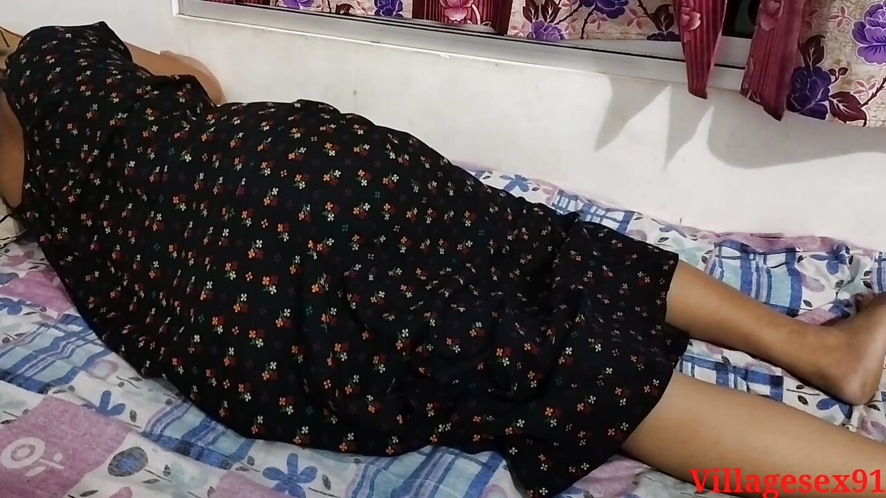 Siyah elbiseli yerel karısı seks yapıyor (resmi video tarafından villageex91)
