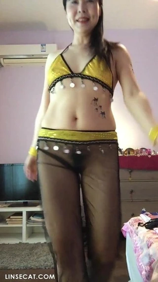 Olgun bayan erkek arkadaşına çıplak dans videosu gönder