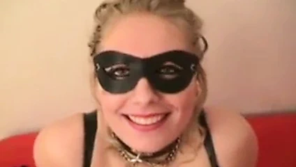 öğürerek benim sürtük karısı