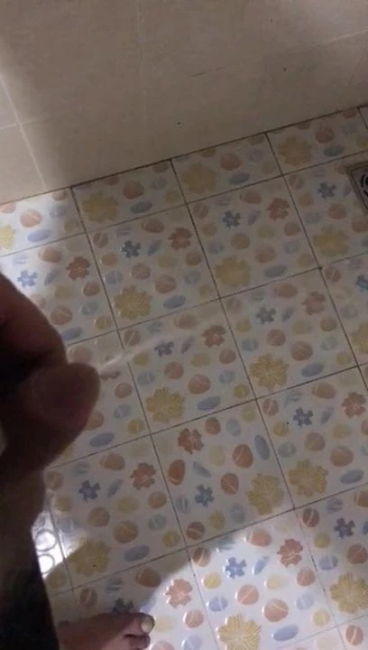 Tatilde işemek. yalnız