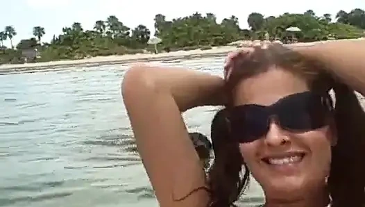 Sexxy Brandon: Denizde kayboldu