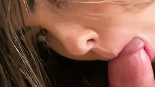 Esmer sürtük berbat ve bir sik sikikleri.