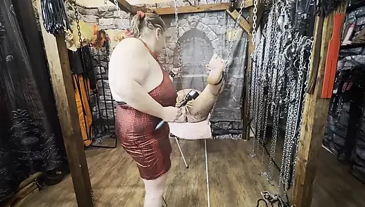 Bölüm 5 :- Domina Satana ile booboo'nun cbt cezası.