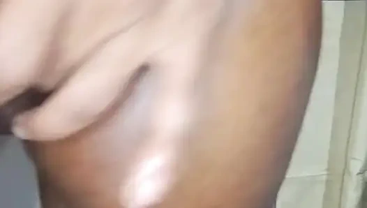 Üvey kızın anal derlemesi! 18 yaşındaki zenci anal ucube