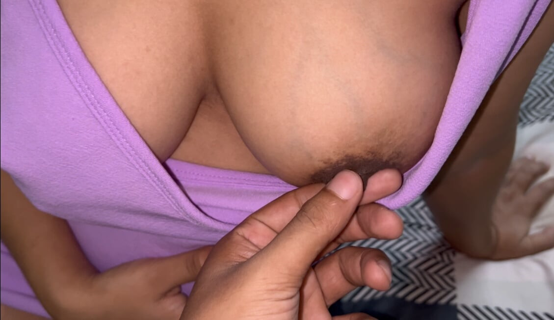 Hintli desi genç üçlü grup seks pornosu arkadaşlarıyla ateşli 18 yaşındaki sevimli kız