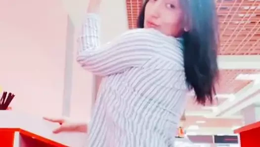 Aze tiktok kızı naylon ayaklar