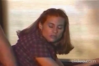 Vintahe şaplak atıyor