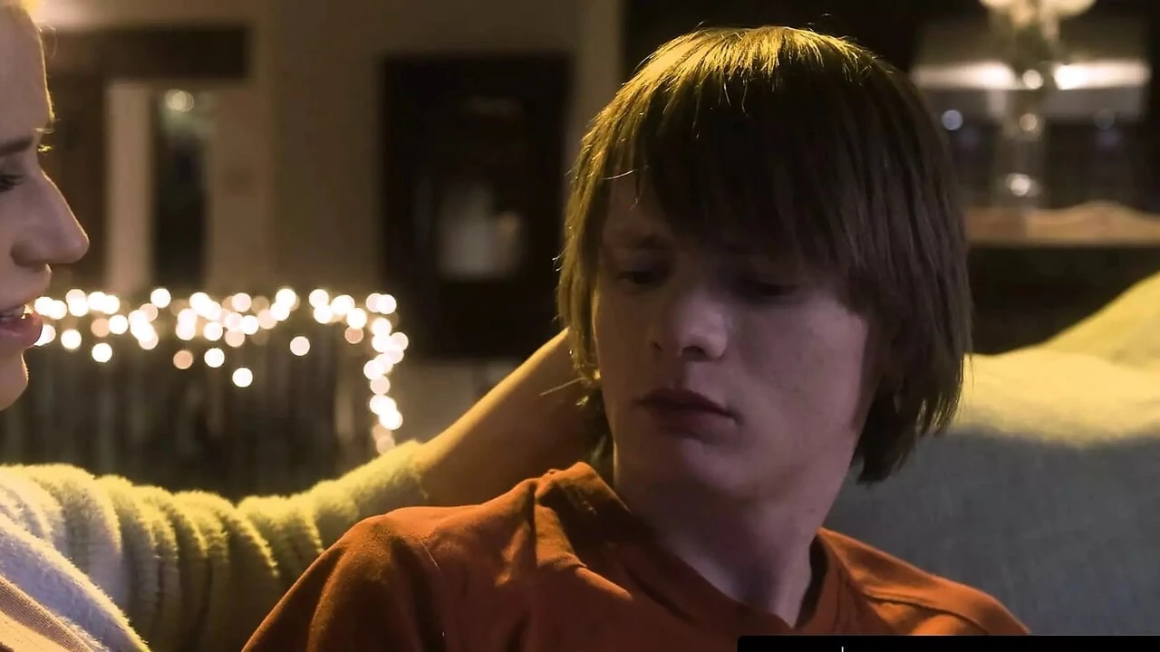 Mommy's boy - cậu bé 18 tuổi ủ rũ muốn có thể đụ mẹ kế xếp chồng lên nhau một lần nữa bất cứ khi nào anh ấy muốn