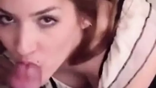 Büyük yaraklı oral seks amatör kız