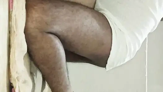 Priya bhabi yatak odasında sert seks