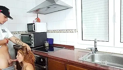 Erkek arkadaşımla seks yapmayı ve beni gerçekten sert sikmesine bayılıyorum