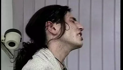 Güzel Avrupalı evli kadınlar emiyor ve ateşli derlemede büyük döl alıyor