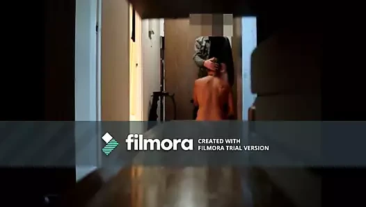 Teslimatçıyı emdi