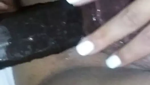 Bana biraz ıslak okşayarak..