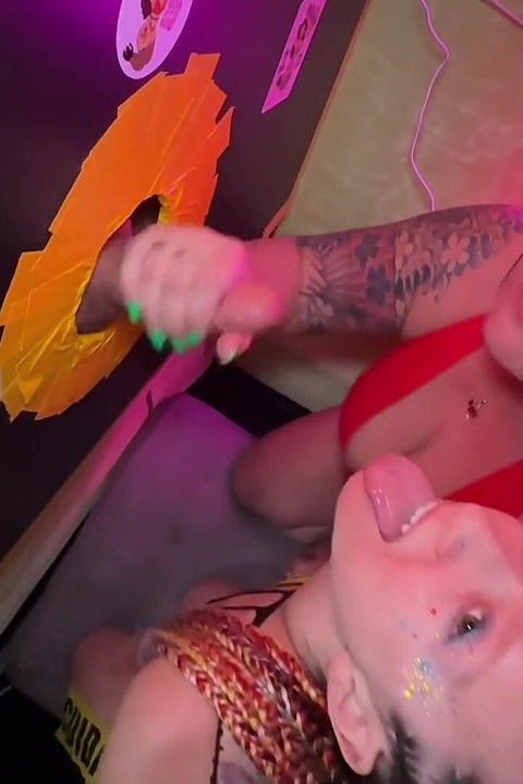 Glory hole serisi ft anastasia - çifte sakso