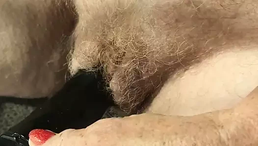 Benim olgun kırmızı kıllı karım ve onun küçük siyah arkadaşı