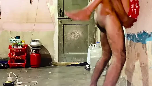Köylü sevgilisi kız arkadaşı tarafından sikiliyor