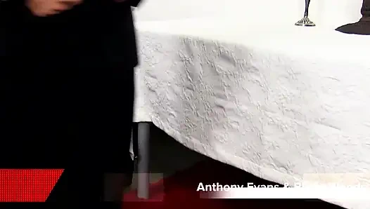 İncil, Blade Woods'a vuruyor!