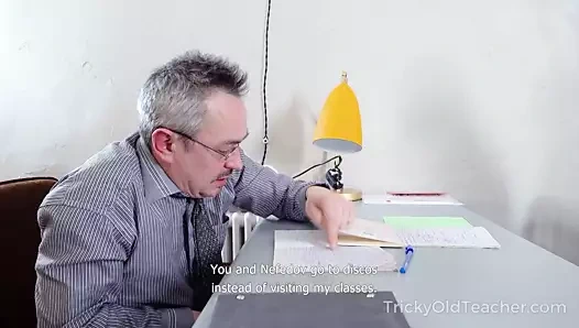 Zor yaşlı öğretmen - bebeğim yaşlı öğretmeni bir çılgınla ödüllendiriyor