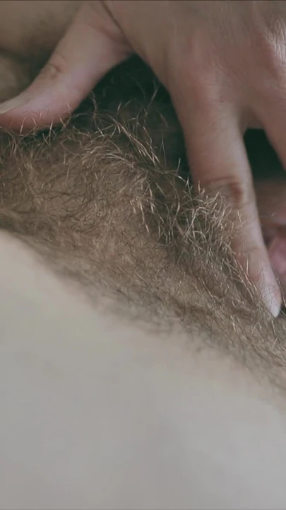 Eu sou uma milf peluda de 47 anos e este é meu corpo real | Clipe 2