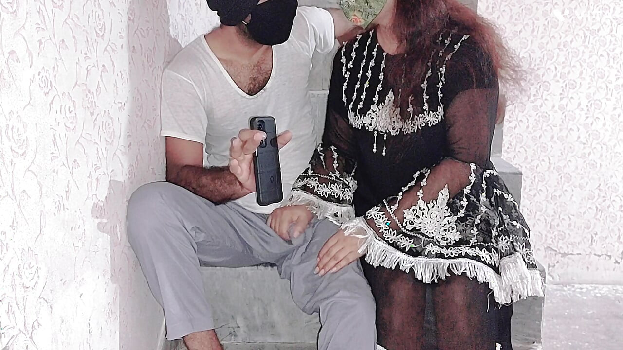 Uff ye larki marvaye gi Kisi din Saali Chat sy Ghar Mai Gus Gai Hintçe Sesli Hintli Desi Kız