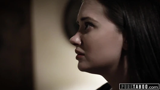 Saf tabu bekle! Üvey anne babanla seks mi yapıyorsun!?