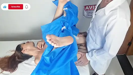 Sahte doktor muayene sırasında hastayı sikiyor!