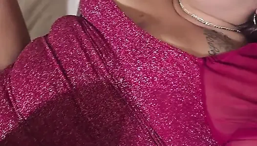 Eğlence için aşkıma bir kız arkadaş getiriyorum