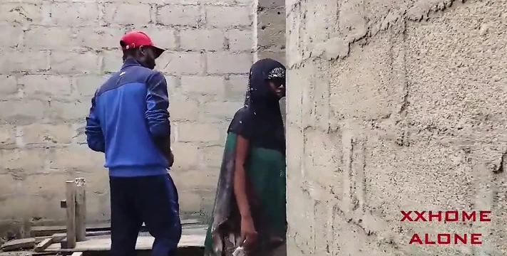 Büyük doğal memeler her yerde sikişiyor