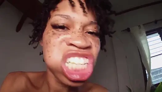 Eski kızın yeni kız arkadaşını yiyor- röntgenci tanrıça Rosie Reed yeni kız arkadaşını yiyor- 1080p hd