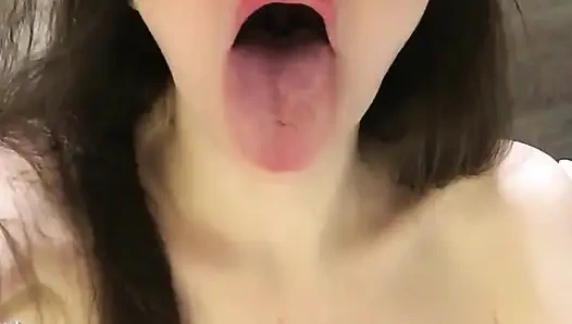 Lütfen Bana Boşalma, Yoksa Hamile Kalabilirim! Rusça'da Fetiş Ve Itaatkar Sohbetler Yetiştirmek