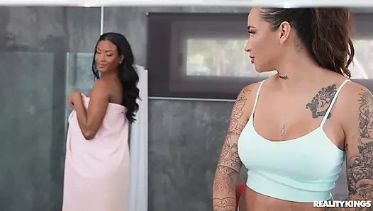 Banyo veletleri - reality kings