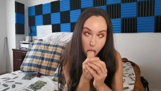 Şirin, zar zor yasal genç fiona konyak, hardcore derin boğaz becerilerini gösteriyor! gözler yapay penis üzerinde boğulma yuvarlanıyor!