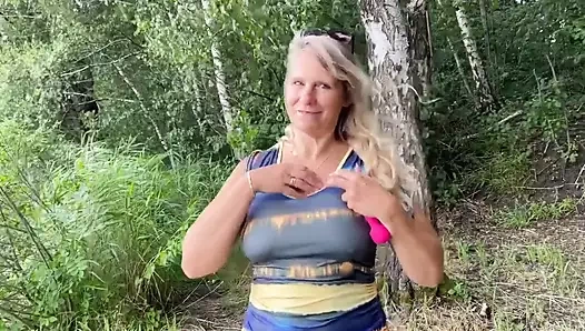 Bankta vibratörle mastürbasyon