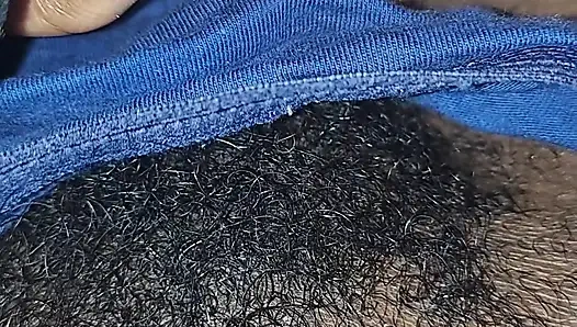 Islak amcığımla oynuyorum