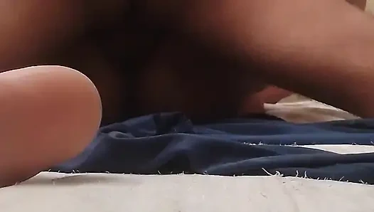 De Bhabhi ko lita ke chodne ka maza liya