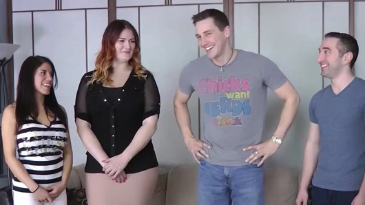 Striptiz Mogadishu oyunu sona ererken kaybeden kazananlar arasında diz çöktü