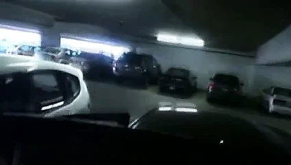 Karanje na parkingu Serbian