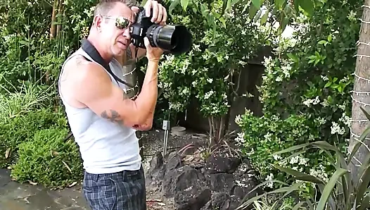 Sarışın seksi kız güzel ve sağlam bir biniyor!