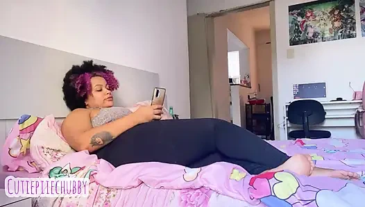 Üvey anne üvey oğlunu uyandırmak için osuruyor ep 1