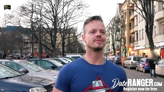Mara Martinez barda göt deliğini siktiriyor!