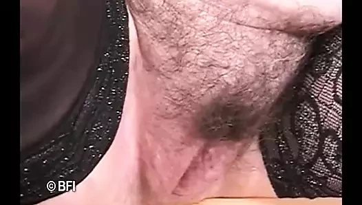 Genç sert yarağım için çok yaşlı değil