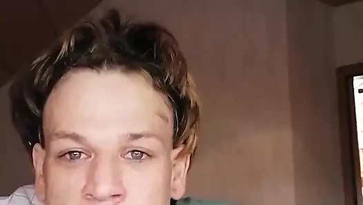 Andy ve Mimsy eğleniyor ve oynuyor