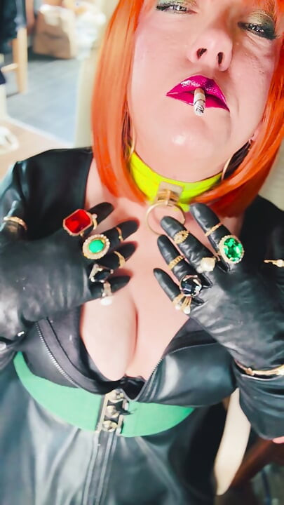 Who Doesn't Love This British Tart Smoking For You In Leather Gloves & Rings! Tina Snua Smoker