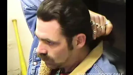 Amatör Martin mastürbasyon yapıyor