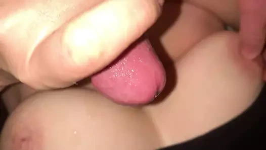 iki yönlü eş el iş üzerine göğüsleri