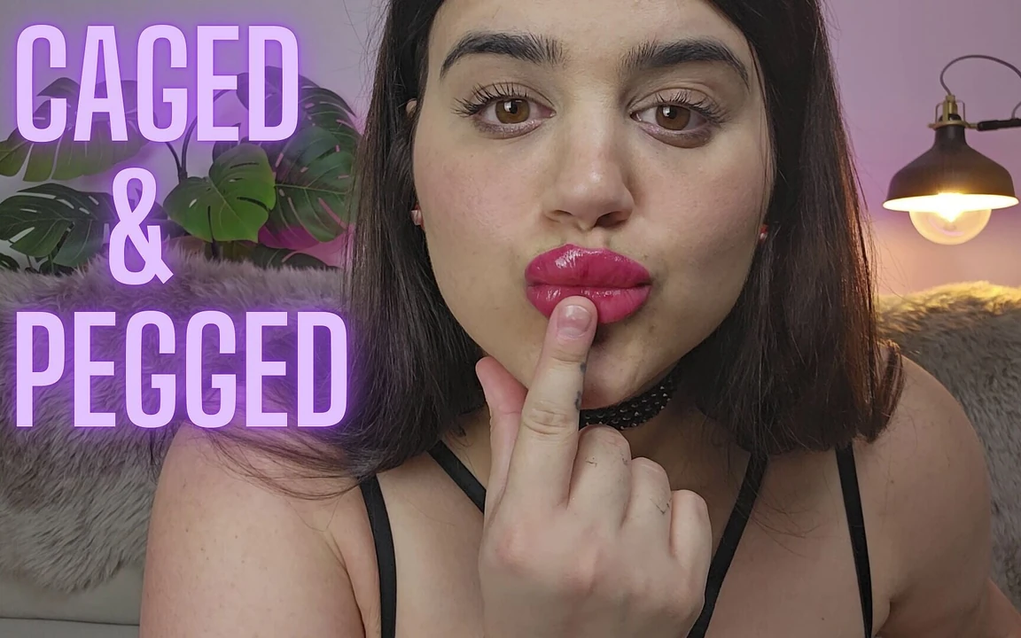 В видео от первого лица, тебя страпоном твоя латина госпожа