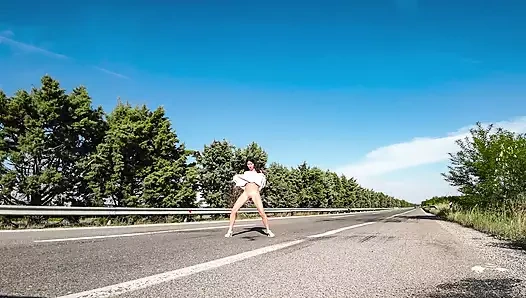 10 saatlik yolculukta Katy kaç kez sikiliyor